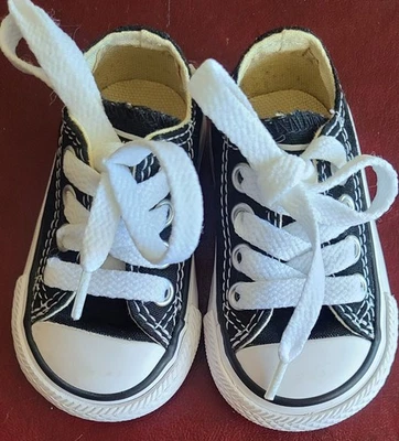 Converse Babies Size 2 Toddlers Boys All Star Black Low Top Canvas Shoes - Image 1 of 4