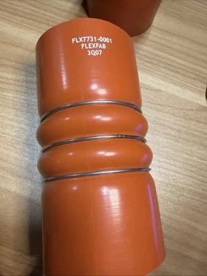 7731-0001 FlexFab | 4-ply Charge Air Connector Inside 3.00” Out 3.23” In L-6 In - Image 1 of 4