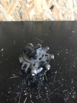 Distribuidor de combustible sensor de presión 1S4Q9D280Ad para Ford Connect 1.8 TDCI 2004 año - Imagen 1 de 4