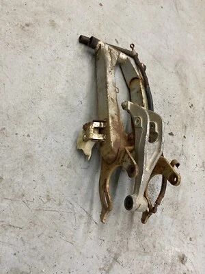 87-88 YAMAHA WARRIOR 350 BASCULANTE TRASERO SUSPENSIÓN TRASERA BASCULANTE OEM Foto 1 de 4