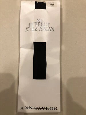 Calcetines altos negros Ann Taylor Keen Foto 1 de 3