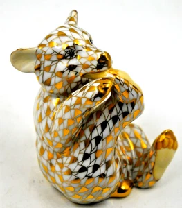 BEAUTIFUL GUILD HEREND PORCELAIN FISH SCALE FISHNET GOLD 15484 BEAR CUB 2000 - Picture 1 of 6