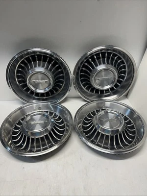 Tapacubos 4-1962 OEM totalmente Cadillac Deville Fleetwood Eldorado **EXCELENTE** Foto 1 de 4