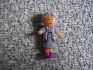 Polly Pocket Grandma's Cottage GRANNY ROSE Doll Figura 1994 Bluebird DE COLECCIÓN - Imagen 1 de 7