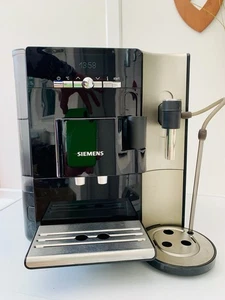 SIEMANS EQ7 Coffee Machine PARTS ONLY - NOT WORKING Bean To Cup Coffee Maker - Picture 1 of 18
