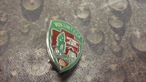 Insignia prendedor vintage de voluntario del Servicio de Parques Nacionales - Imagen 1 de 4