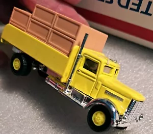 HO - IMEX Golden Series Open Delivery Truck with Crates - Picture 1 of 6