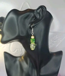 dangle drop earrings gold and green beads - Picture 1 of 4