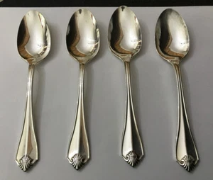 Vintage 4 Oneida / Rogers Silver Plate King James 17.5cm Dessert Spoons Cutlery - Picture 1 of 5