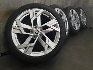 Skoda Karoq 4x4 NU Sagitarius Alufelgen Sommerreifen 225/45 19 2022 Bridgestone - Bild 1 von 11