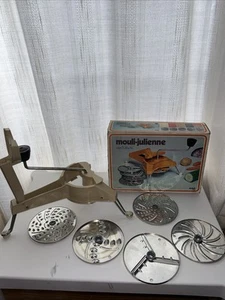 Vintage 70er Jahre hellbraun Moulinex Nr 445. Mouli-Julienne. 5 Disc ohne Anleitungsbuch - Bild 1 von 8
