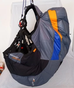 Paragliding Charly Globe Reversible Harness/Rucksack, Airbag Protection. - Picture 1 of 9
