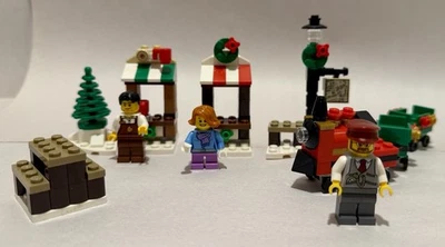 LEGO Christmas Train Ride 40262 - ¡Perfecto para añadir a tu pueblo de invierno! Foto 1 de 4