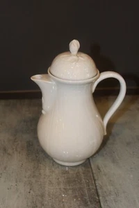 Kaffeekanne von Hutschenreuther - Form Dresden - SEHR GUT erhalten weiss 24,5cmH - Bild 1 von 5