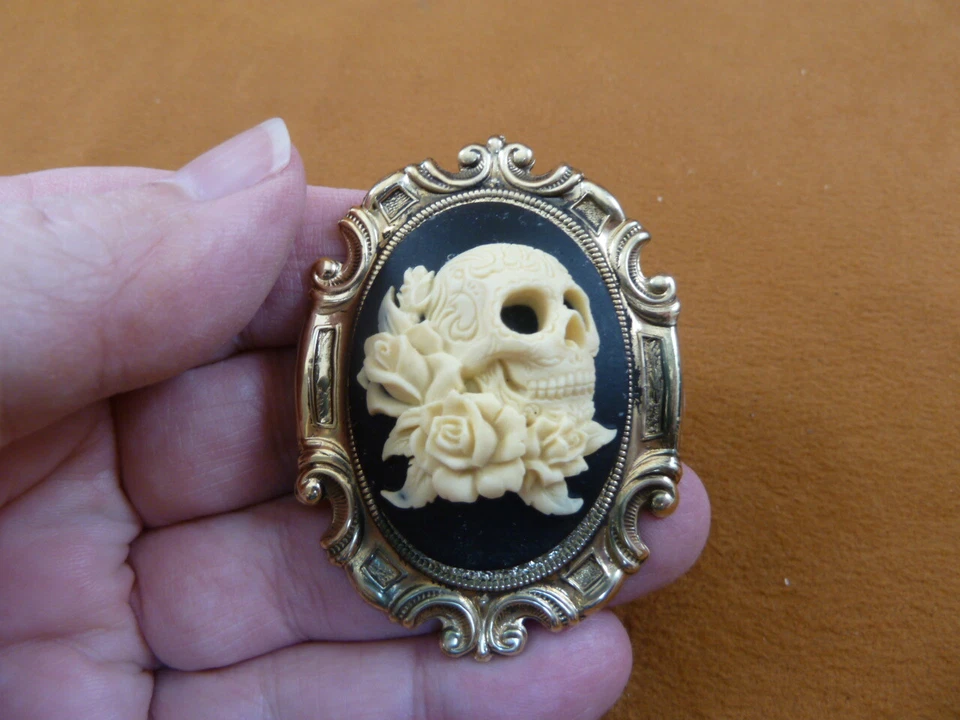 CM188-1 Calavera Rosa Día de Muertos azúcar blanco + negro CAMEO Pin Colgante Broche Foto 1 de 1
