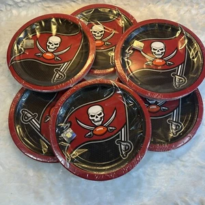 6 Packages NFL Tampa Bay Buccaneers 9" Disposable Paper Plate Party Tailgate NEW - Picture 1 of 3