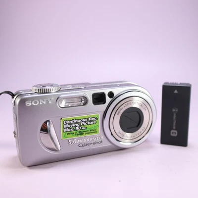 Sony Digital Camera Cybershot DSC-P10 5.0MP Silver Tested - Image 1 of 4