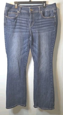 American Eagle Kick Boot Flap Embroidered Back Pocket Jeans Womens 16 Dark Wash - Image 1 of 4