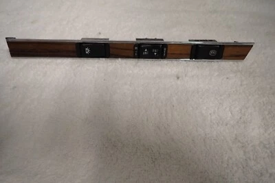 梅赛德斯奔驰 R107,380sl380SL450SLC dash Burlwood 装饰带开关 R107 — 第 1/3 张图片