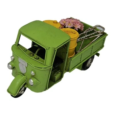 DynaSun 2304S-1862 modello di trasporto triciclo vintage dettagliato in metallo - Immagine 1 di 4