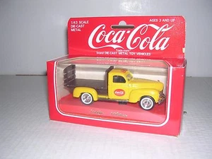 Hartoy Dodge "Plateau" "Coca-Cola" Lieferwagen aufgebaut Spur O 1/43 - Bild 1 von 1