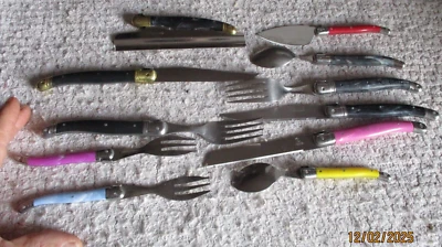 Lot 11 Couverts Marquages Laguiole Couteau Fourchette Cuillère rape à Raclette - Photo 1/4