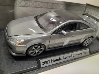 Motor Max 73146 Honda Accord Custom Tuner 2003 1/18 - Immagine 1 di 3