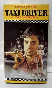 Taxi Driver (1976) 1989 VHS Robert DeNiro Jodie Foster Harvey Keitel TESTED - Foto 1 di 8
