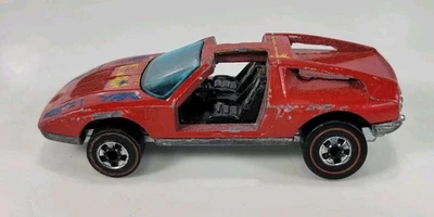 Hot Wheels Redline Mercedes C-111, esmalte rojo con calcomanías estrella Mercedes Benz Foto 1 de 4