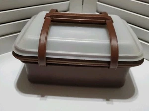 Vintage Tupperware Ernte braun Pack N Carry Brotdose #1254 Deckel Griff Behälter - Bild 1 von 4