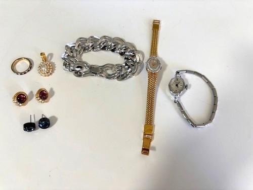LOTTO VINTAGE 7 gioielli misti MONET GIVENCHY ROMAN TIMEX & GEVEVA USATI IN OTTIME CONDIZIONI