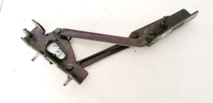 Peugeot 407 2005 Rear Hood Hinges Left Used, Genuine #1134548-44 - Picture 1 of 9