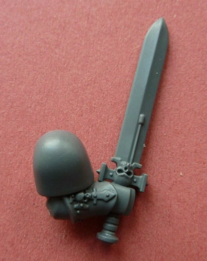 GAMES WORKSHOP Space Marine PRIMARIS BLADEGUARD VETERANO SPADA ELETTRICA DESTRA (B) - punte 40K