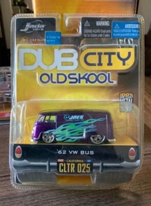 JADA DUB CITY OLDSKOOL '62 VOLKSWAGEN BUS PURPLE - Picture 1 of 1