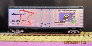 MICRO TRAINS N GAUGE MINNESOTA STATE 40 FT BOX CAR RD # MN 1858 ITEM No. 21360 - Picture 1 of 6