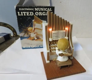 Vintage Electronic Musical Lited Organ with Angel Musician 8 Christmas Songs - Picture 1 of 10