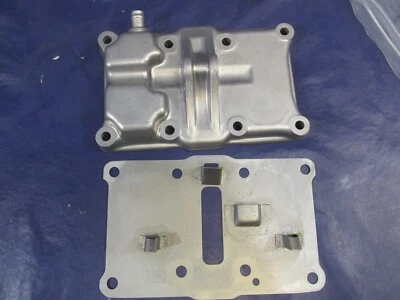 Honda CB350 G CL350 K5 SL350 Cylinder Head Breather Cover - Imagem 1 de 4