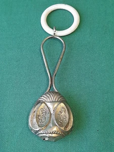 ANTICO SONAGLIO PER BAMBINI NEONATI IN ARGENTO 800 MARCATO PRIMI '900. AW37 - Foto 1 di 7