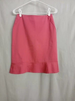 ¡Falda lápiz vintage rosa con volantes dobladillo! Foto 1 de 4