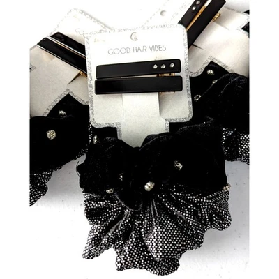 Juego de pasador y terciopelo brillante Berry Good Hair Holiday Foto 1 de 4