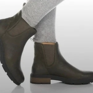 UGG Harrison Chelsea Waterproof Boots- Stout size 9.5 - Picture 1 of 15