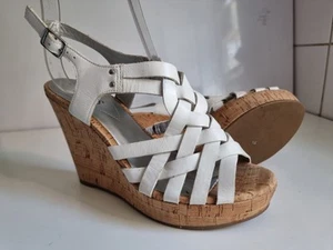 SANDALI DONNA GUESS DESIGNER UK 3,5 EU 36,5 BIANCHI CON CINTURINO IN PELLE PLATEAU ZEPPA - Foto 1 di 14