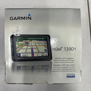 Garmin nuvi 1390T Automotive Mountable Thin GPS Navigator - Picture 1 of 5