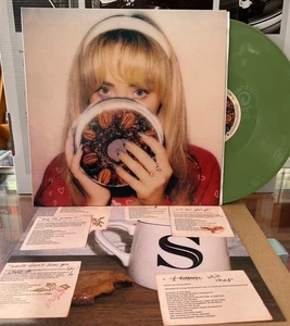 Sabrina Carpenter: Fruitcake 12" EP Green vinyl - Picture 1 of 2