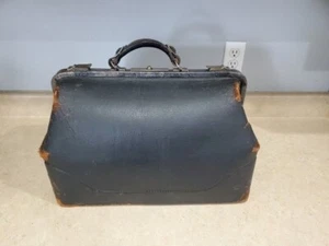 Rare Vintage Leather Doctor Bag Single Handle w Latches Progressive Luggage CO. - Picture 1 of 19