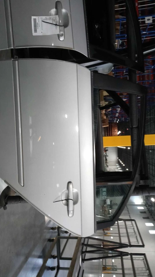 Hyundai Sonata 2007 puerta trasera izquierda plateada OEM 317696 105 k millas Foto 1 de 2