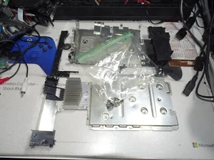 Nintendo Wii RVL-001/101 Inner Metal & Plastic w/Screws ^^No Drive Cover^^-READ - Picture 1 of 12
