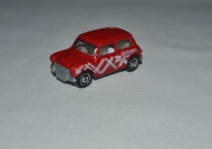MATCHBOX 2019 CHRISTMAS HOLIDAY - '64 AUSTIN MINI COOPER RED LOOSE - Picture 1 of 7