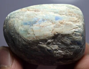 Raro esemplare da esposizione cristallo di cianite blu naturale affetto da acqua 334,0 ct - Foto 1 di 10