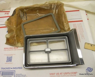 NOS Mopar 1976 1977 Plymouth Volare Roadrunner GRILLE PARK LENSE LH  pn 3879533 - Image 1 of 4